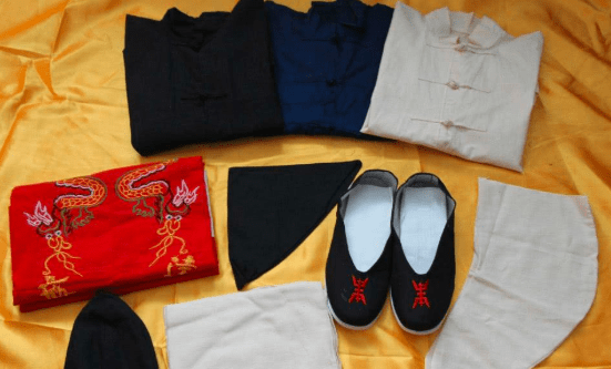 你知道穿寿衣有什么讲究吗？