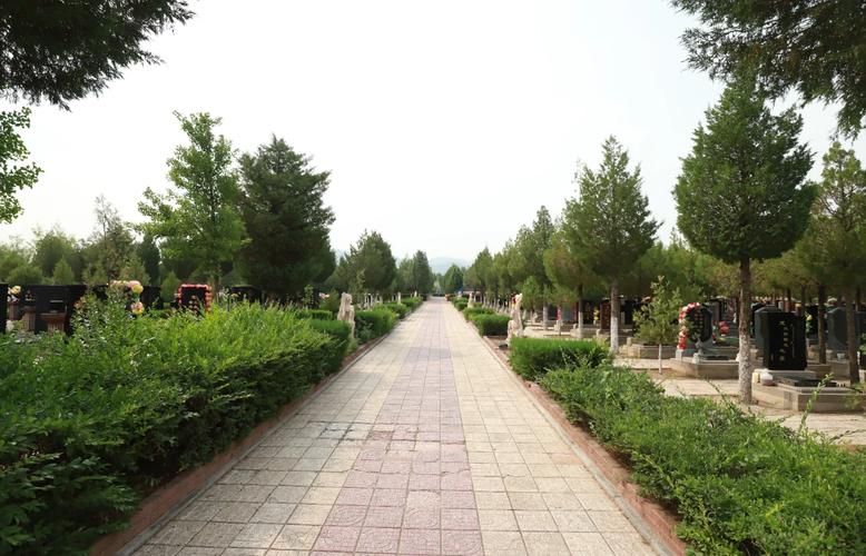 中华永久陵园环境