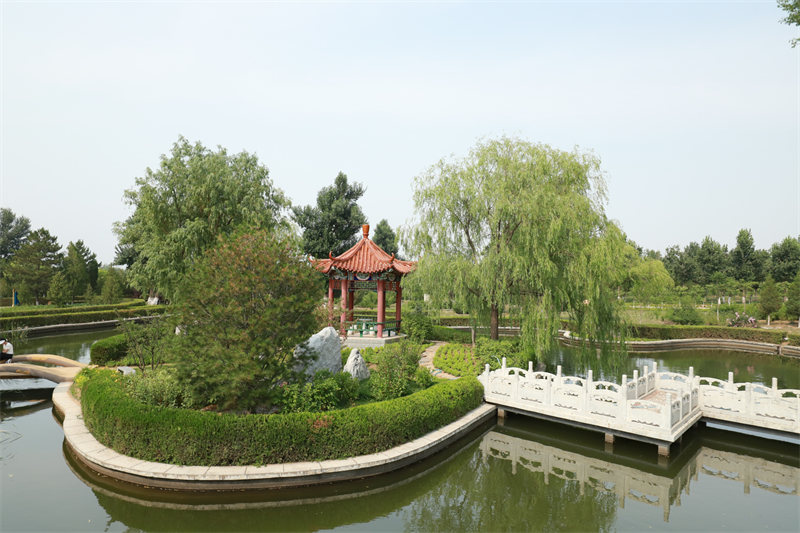 中华永久陵园环境