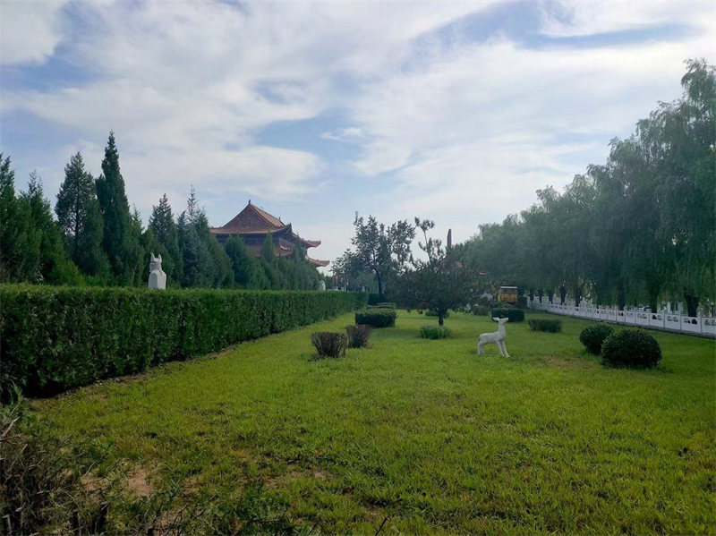 中华永久陵园环境